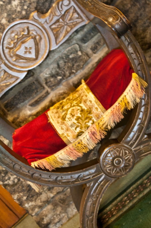 Borrodale Hotel red