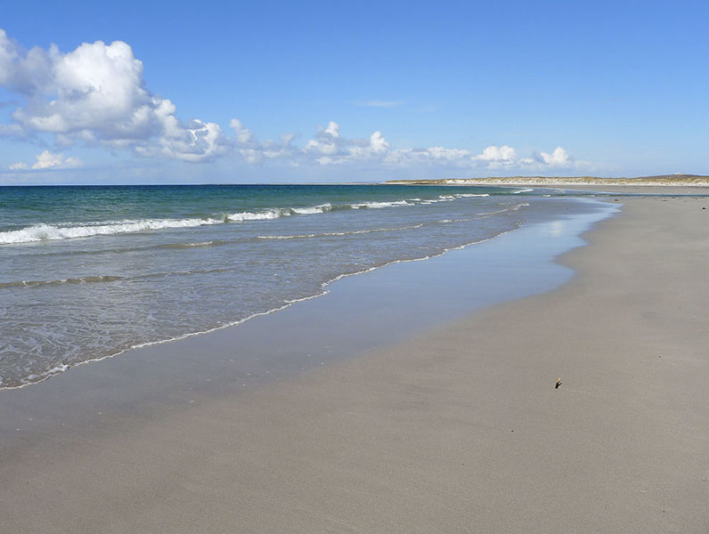 Gatliff Hebridean Hostel - Howmore beach
