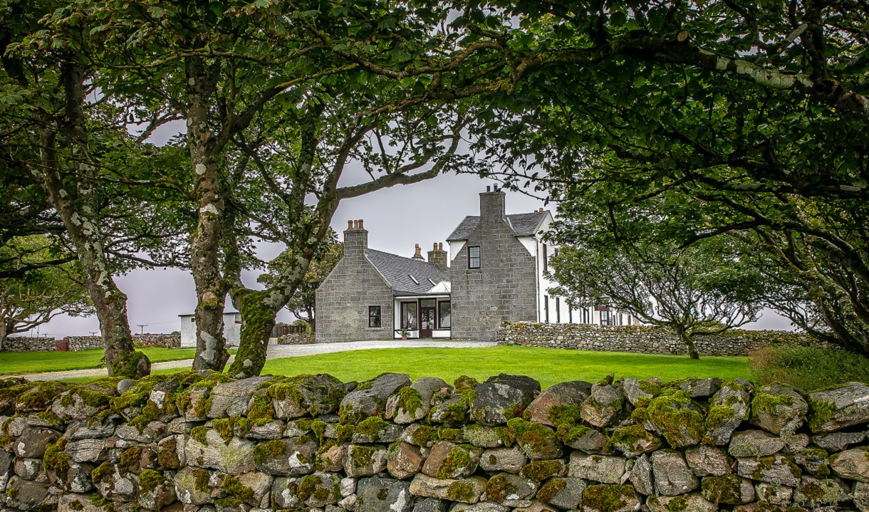 Grogarry Lodge — Self-catering in South Uist