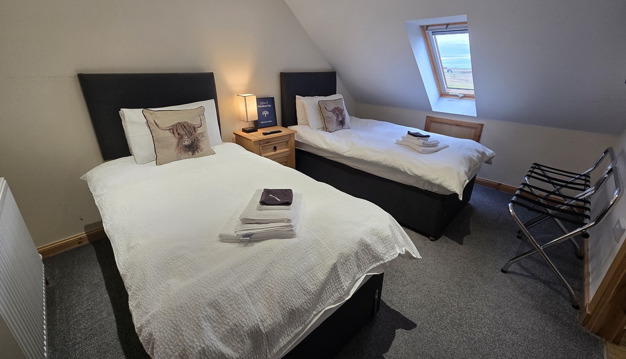 Hebridean Stay twin bedroom