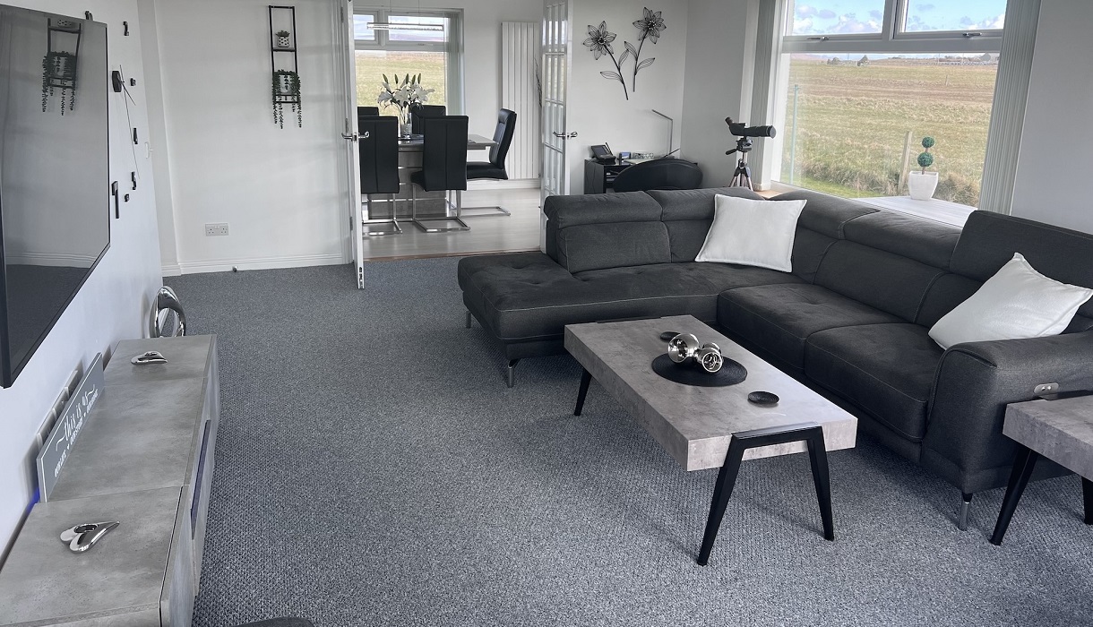 Tranquil Sands tv lounge