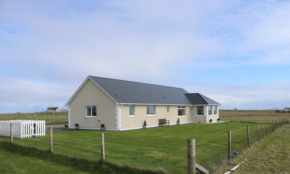 Tranquil Sands house & garden