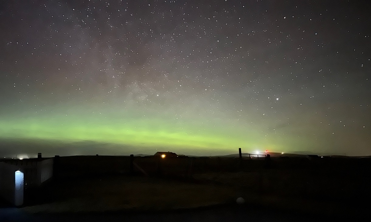 Tranquil Sands Northern Lights