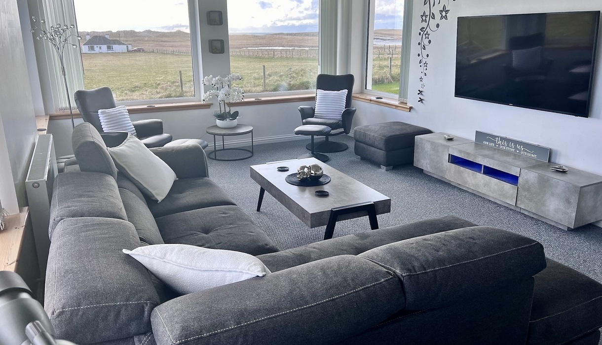 Tranquil Sands tv lounge