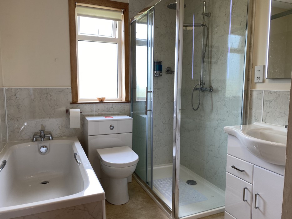 Airigh an Obain Bathroom