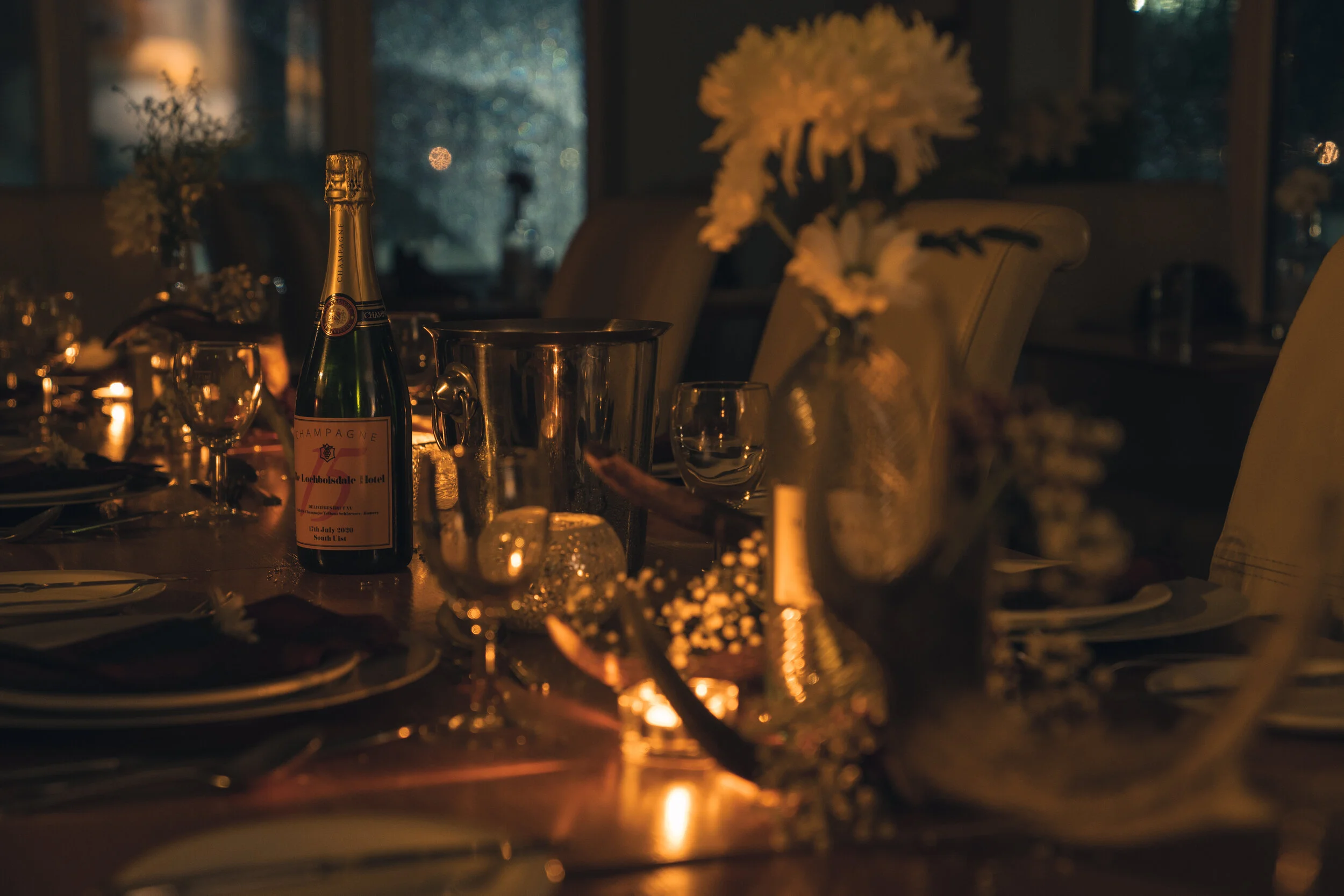 Lochboisdale Hotel restaurant table