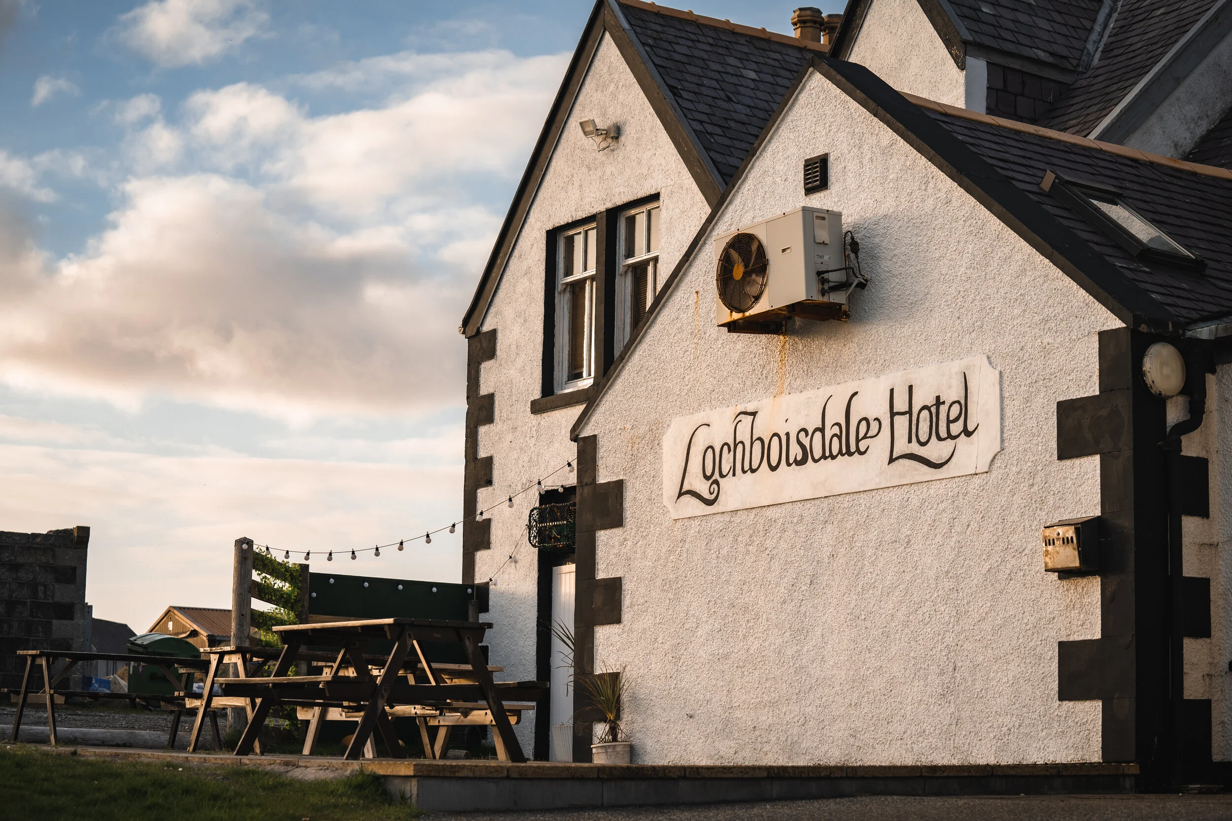 Lochboisdale Hotel — Hotel in South Uist