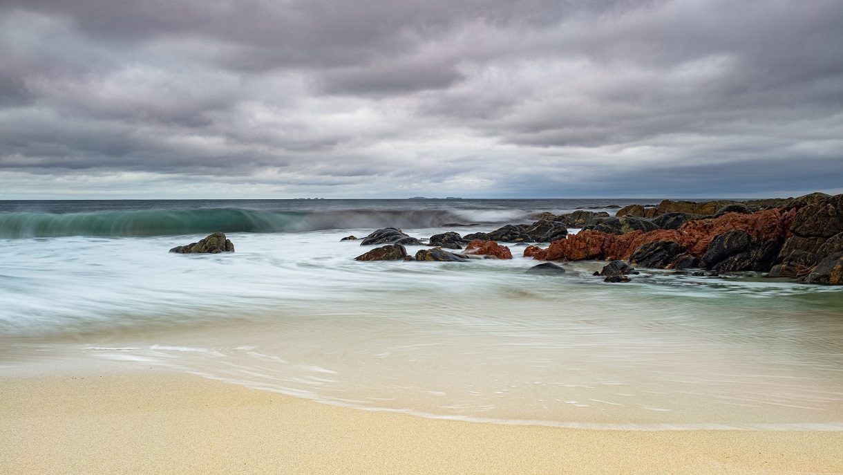 Waves at Hosta beach