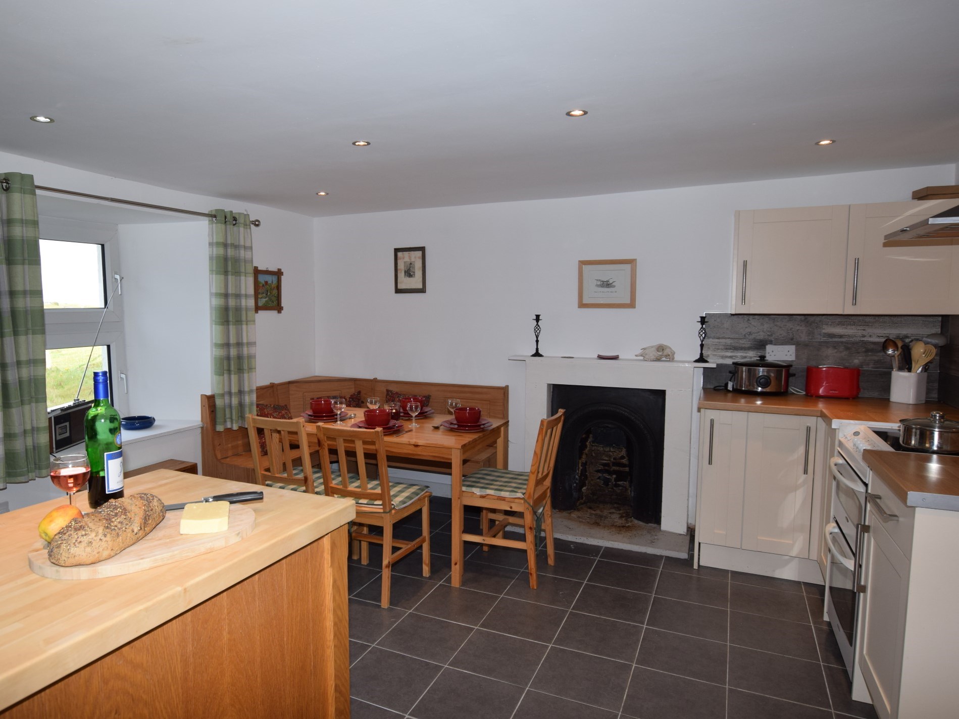 Sleatabhal kitchen diner