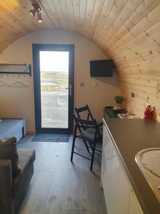 Grimsay Glamping Pods - Pod Dubh - No Pets 5
