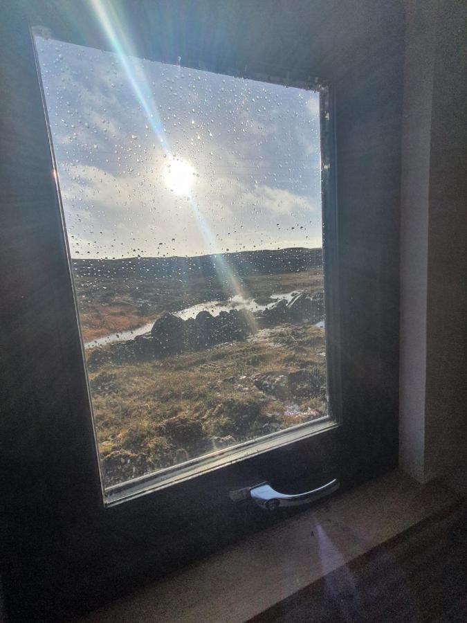 Grimsay Glamping Pods - Pod Dubh - No Pets 16