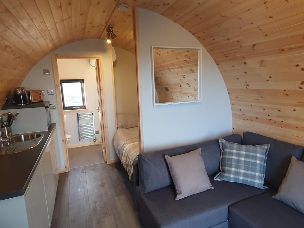Grimsay Glamping Pods - Pod Dubh - No Pets 4