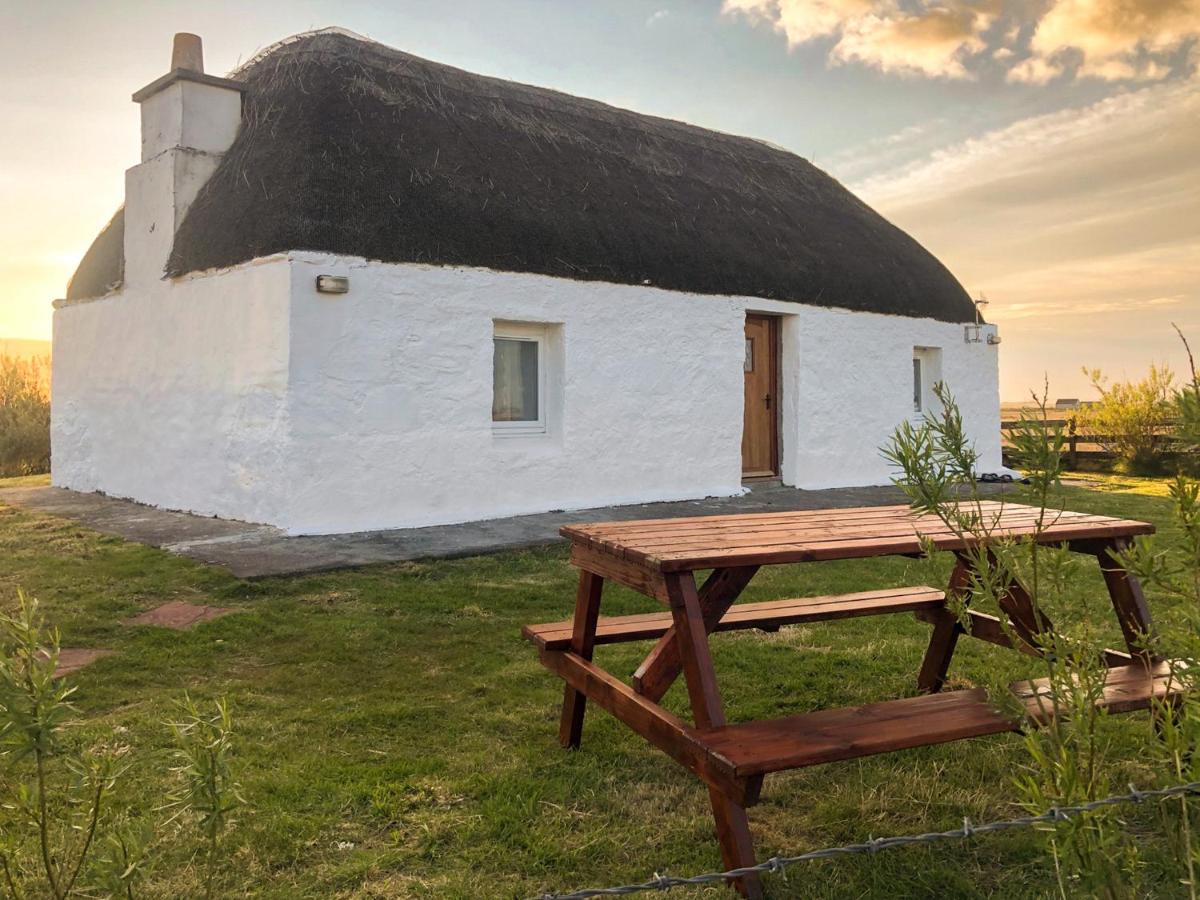Violet Rose Cottage — Self-catering in Benbecula