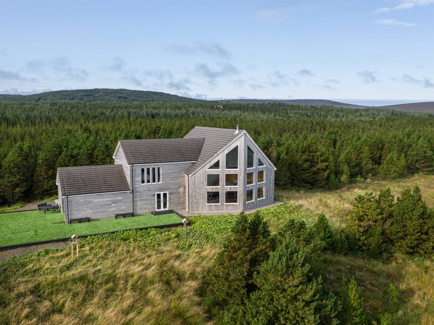 Constant & True (Seasmhach agus Dileas) — Self-catering in North Uist