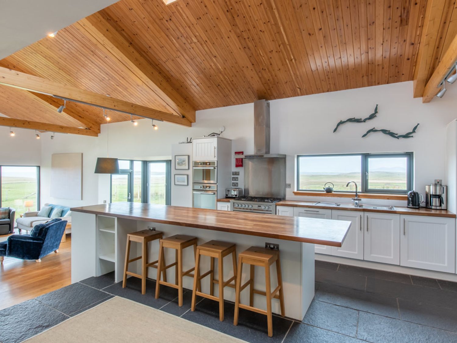 Clachan Lodge, North Uist