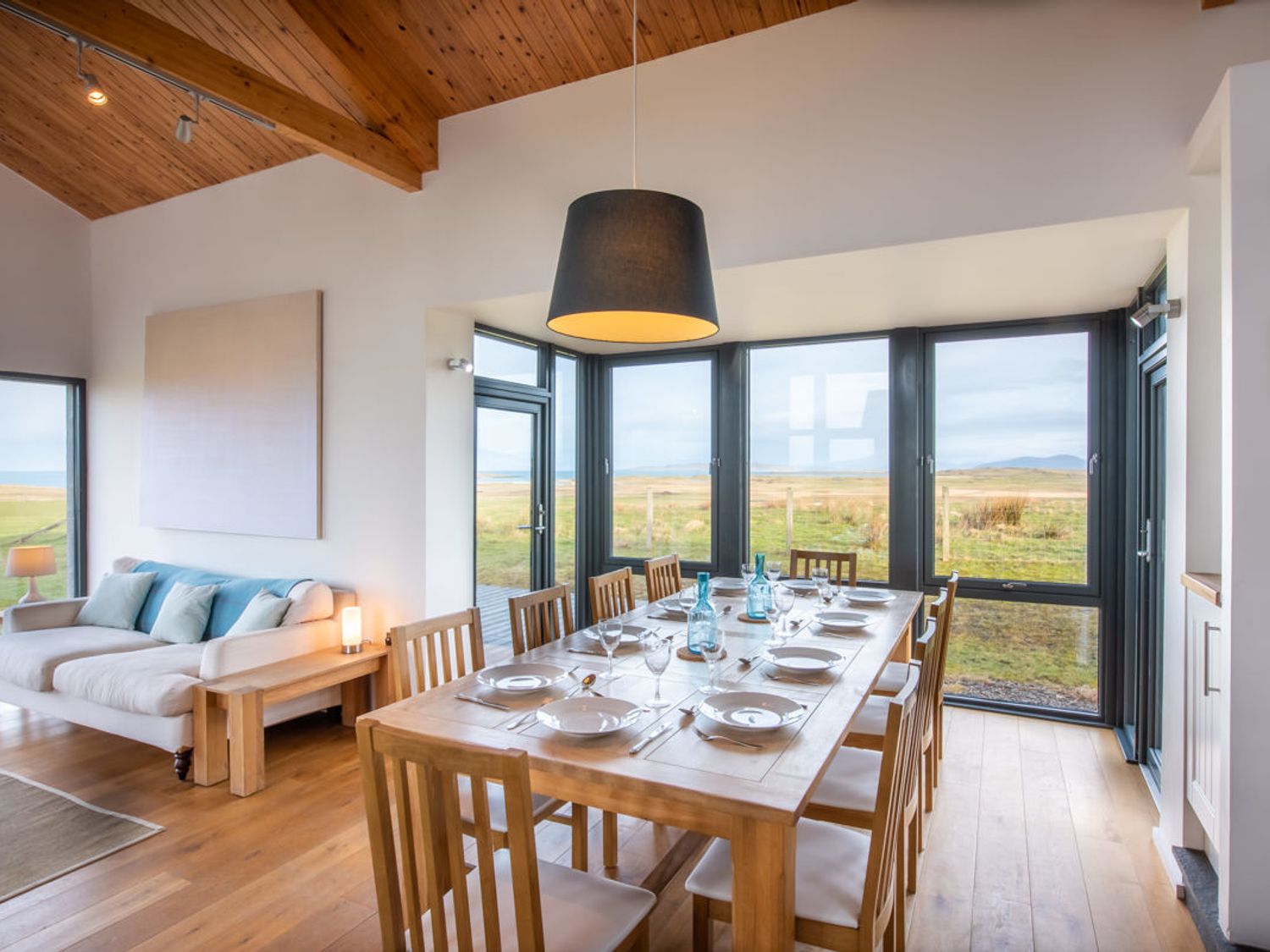 Clachan Lodge, North Uist