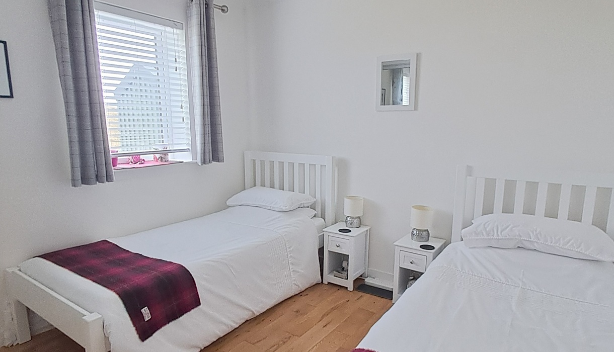 Crossroads Cottage twin beds