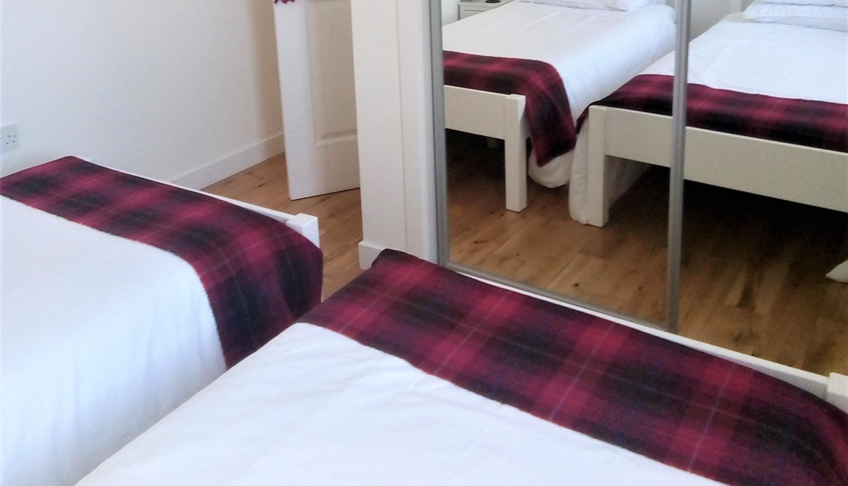 Crossroads Cottage Twin bedroom