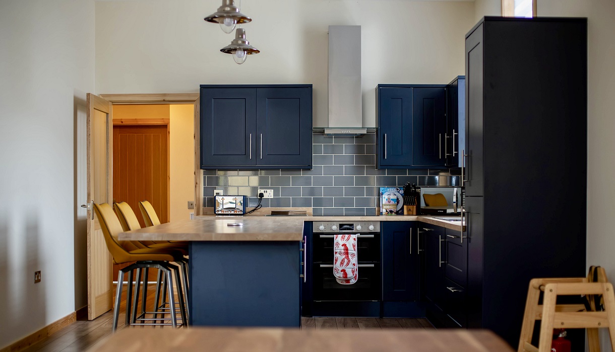 Kallin Schoolhouse kitchen2