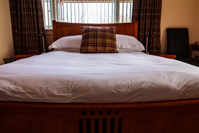 Hebrides House double bed