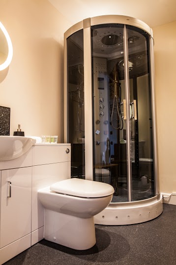 Hebrides House shower
