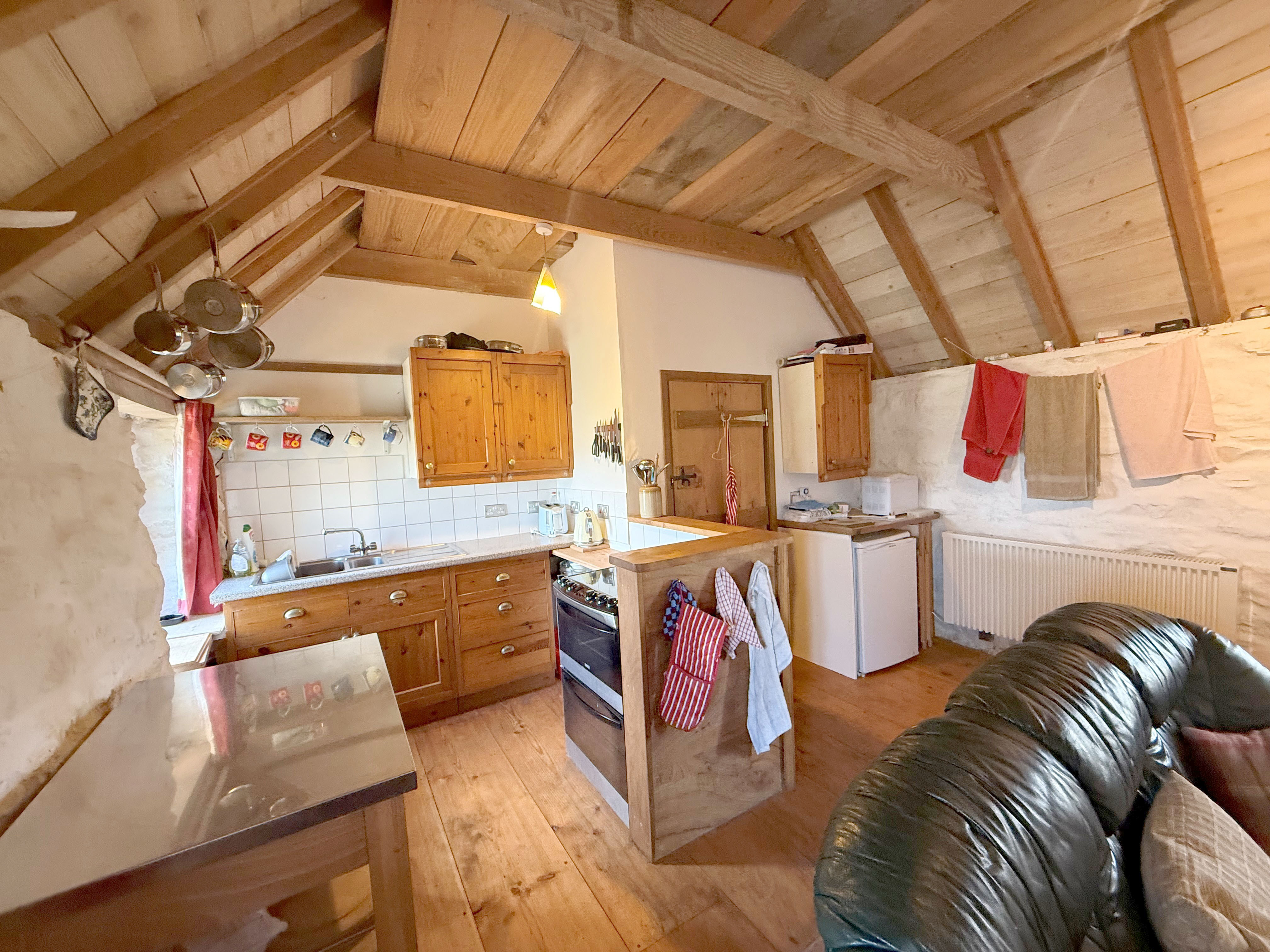 Cnoc an Dudain, 7 Rushgarry, Berneray, HS6 5BQ