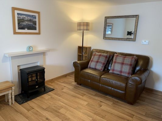 Evat Cottage, 466 South Lochboisdale, Isle of South Uist, Western Isles HS8 5UB