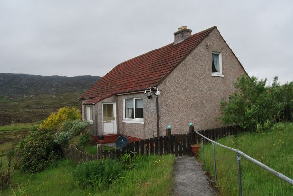7 South Glendale, Isle of South Uist, Western Isles HS8 5UE — South Uist property