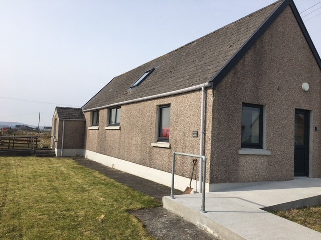 Vallay View Lodge, Sollas, Isle of North Uist, HS6 5BX — North Uist property