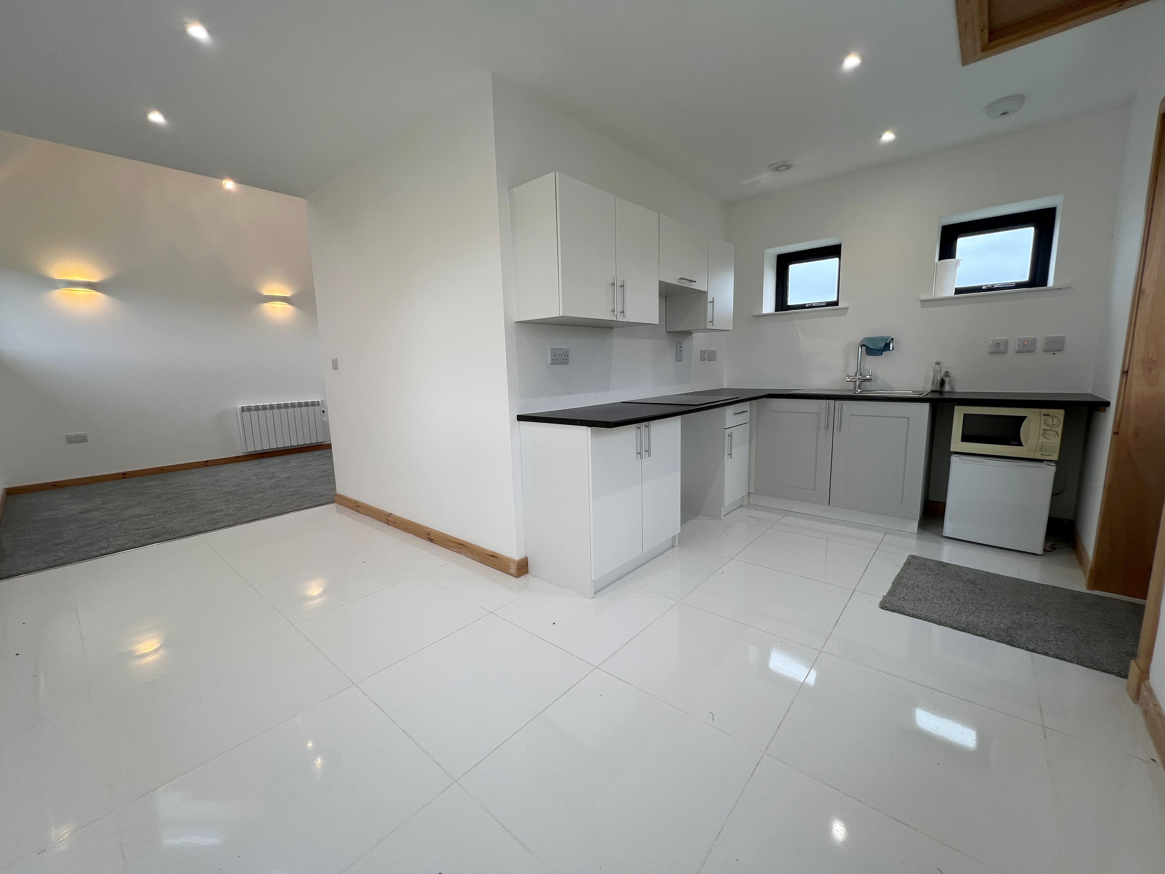 Vallay View Lodge, Sollas, Isle of North Uist, HS6 5BX