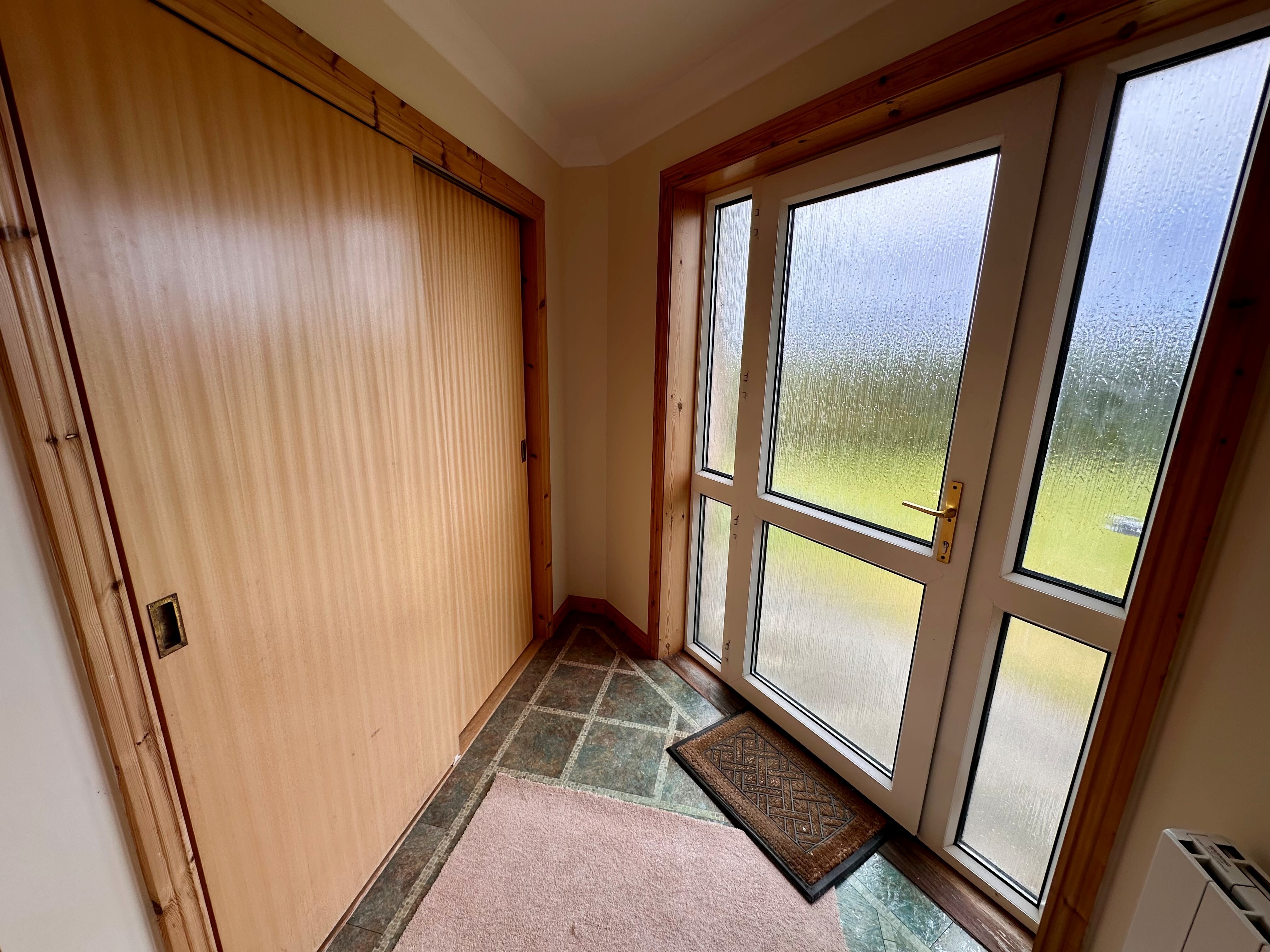 Corncrake Cottage, 1 Middlequarter, Sollas, Isle of North Uist, HS6 5BU