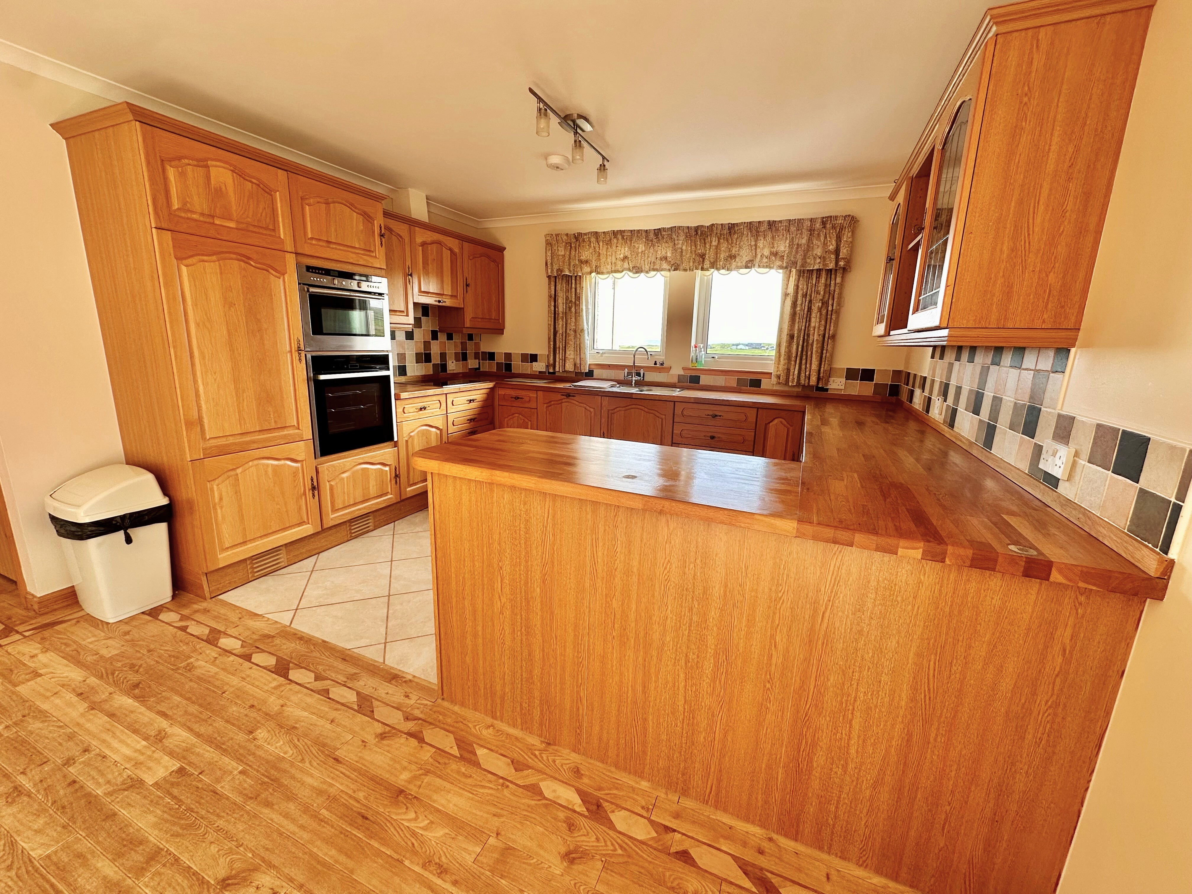 Corncrake Cottage, 1 Middlequarter, Sollas, Isle of North Uist, HS6 5BU